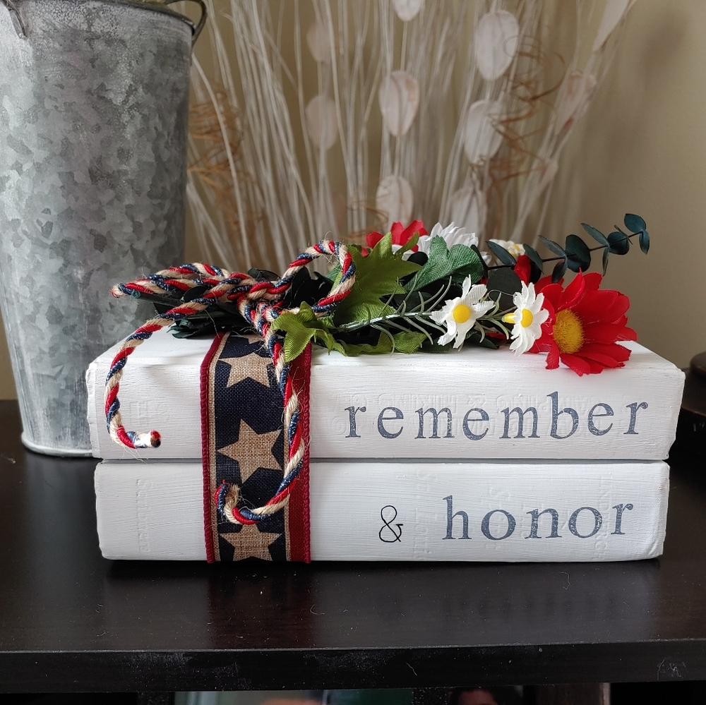 Farmhouse Style Decor / Memorial Day Book Stack